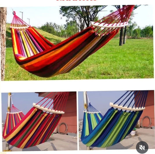Hamaca con borde de madera pulida